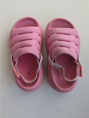 UGG Kids Pink Foam Slide Sandals with Hook-and-Loop Strap